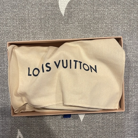 New Louis Vuitton mini pochette 2023 Xmas Edition - Picture 8 of 9